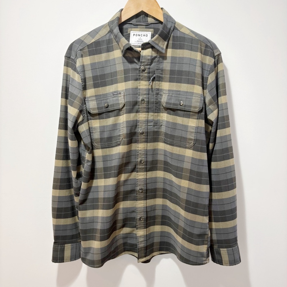 Poncho Performance Flannel Size Medium The Kodiak Olive Tan Black Zip Pocket